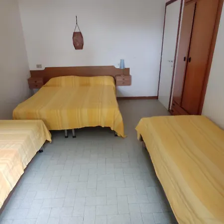 Anna 5 Apartment